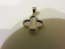 Load image into Gallery viewer, Van Cleef & Arpels Style Gold Clover Pendant 9 Carat White Solid