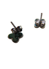 Load image into Gallery viewer, Van Cleef &amp; Arpels Style Gold Malachite Clover Stud Earrings 9 Carat White Solid
