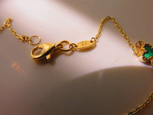 Load image into Gallery viewer, Van Cleef &amp; Arpels Style Malachite Clover Gold Bracelet 9 Carat Yellow
