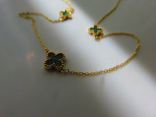 Load image into Gallery viewer, Van Cleef &amp; Arpels Style Malachite Green Clover Adjustable 18&quot;-20&quot; Yellow Gold Necklace 9 Carat
