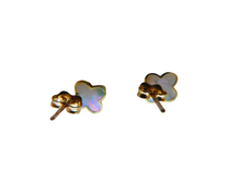 Load image into Gallery viewer, Van Cleef &amp; Arpels Style Gold Mother Of Pearl Clover Stud Earrings 9 Carat Yellow Solid Available In Malachite Green &amp; Black
